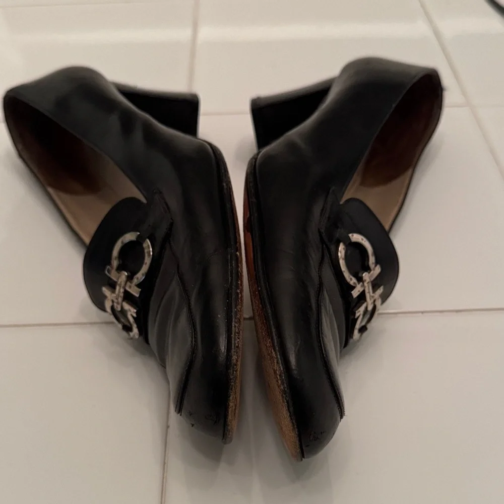 Salvatore Ferragamo Black Leather Loafers with Silver Accent size 10